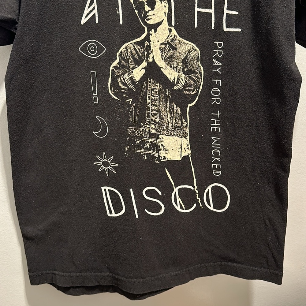 PANIC AT THE DISCO Pray For The Wicked Short Sleeve Concert Tour T-Shirt MED - Picture 4 of 6